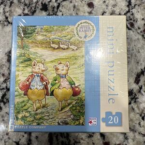 NEW New York Puzzle Co Peter Rabbit 20 Pc Mini Puzzle Pigling‎ Bland & Alexander